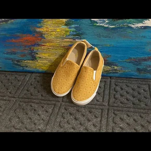 Kids shoes deals old navy